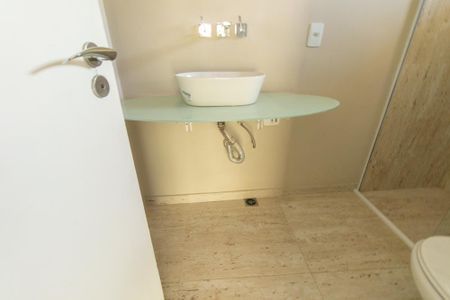 Casa para alugar com 300m², 3 quartos e 2 vagasBanheiro da Suíte 2