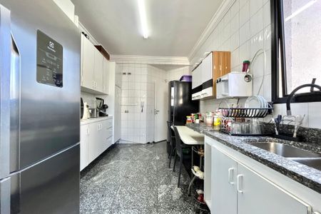 Apartamento à venda com 170m², 3 quartos e 4 vagasCozinha