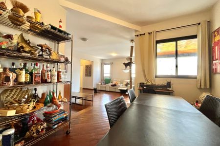 Apartamento à venda com 170m², 3 quartos e 4 vagasSala