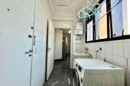 Apartamento à venda com 170m², 3 quartos e 4 vagasÁrea de Serviço