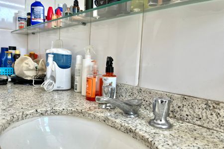 Apartamento à venda com 170m², 3 quartos e 4 vagasBanheiro da Suíte 2