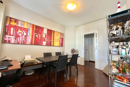 Apartamento à venda com 170m², 3 quartos e 4 vagasSala