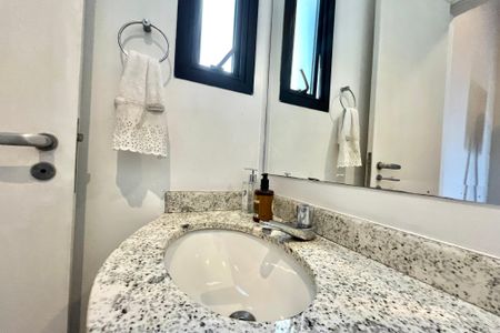 Apartamento à venda com 170m², 3 quartos e 4 vagasLavabo