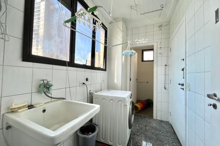 Apartamento à venda com 170m², 3 quartos e 4 vagasÁrea de Serviço