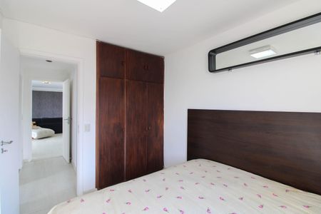 Apartamento à venda com 87m², 2 quartos e 2 vagas Apartamento à venda com 87m², 2 quartos e 2 vagasSuíte