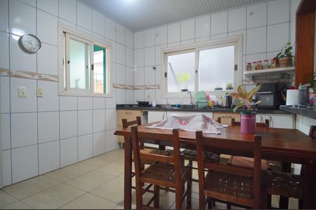 Casa à venda com 195m², 4 quartos e 2 vagasCozinha