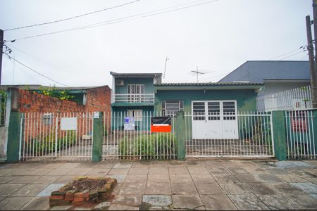 Casa à venda com 195m², 4 quartos e 2 vagasFachada
