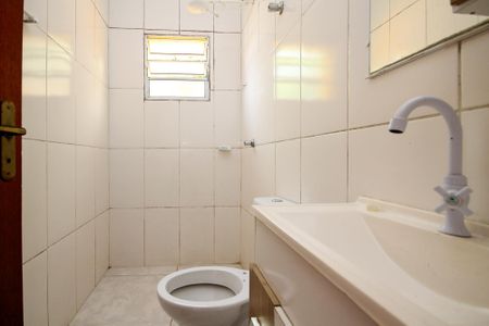 Casa para alugar com 100m², 2 quartos e 2 vagasBanheiro Suíte