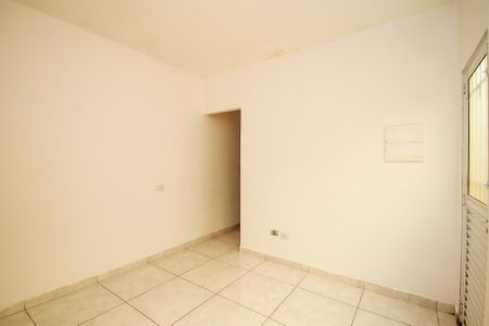 Casa para alugar com 100m², 2 quartos e 2 vagasSala