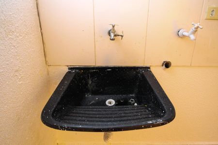 Casa para alugar com 100m², 2 quartos e 2 vagasLavanderia