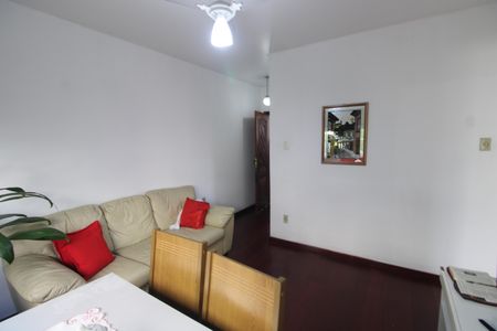 Sala de apartamento para alugar com 2 quartos, 50m² em Del Castilho, Rio de Janeiro