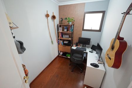 Apartamento à venda com 82m², 3 quartos e 2 vagasEscritório