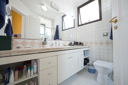 Apartamento à venda com 82m², 3 quartos e 2 vagasSuíte