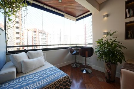 Varanda de apartamento à venda com 3 quartos, 82m² em Jardim Vila Mariana, São Paulo