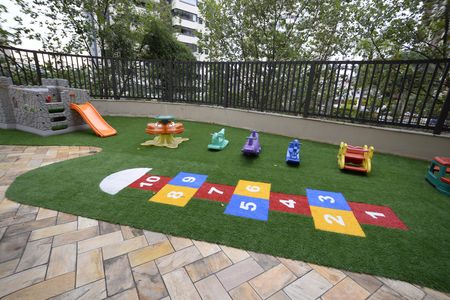 Apartamento à venda com 82m², 3 quartos e 2 vagasPlayground