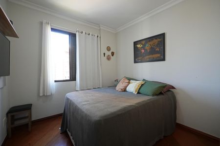 Apartamento à venda com 82m², 3 quartos e 2 vagasQuarto 1