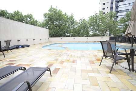 Apartamento à venda com 82m², 3 quartos e 2 vagasPiscina