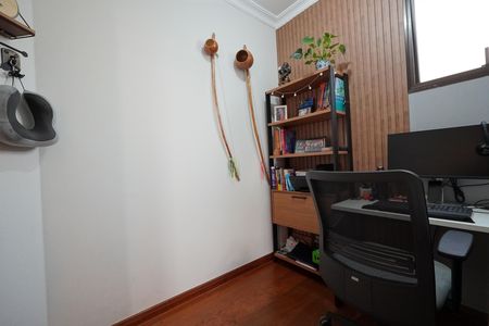 Apartamento à venda com 82m², 3 quartos e 2 vagasEscritório