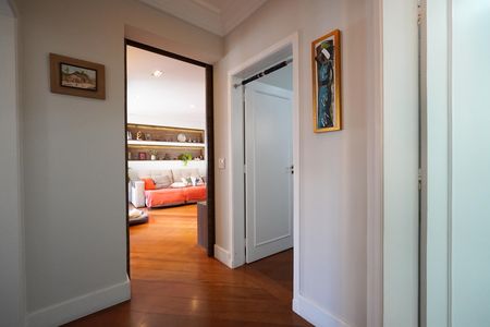 Apartamento à venda com 82m², 3 quartos e 2 vagasCorredor