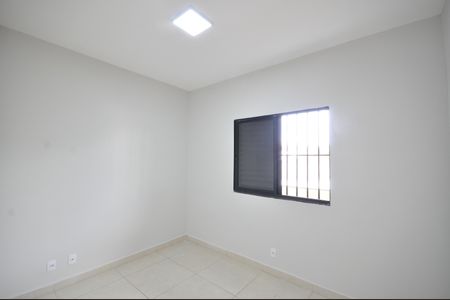 Quarto 1 de apartamento para alugar com 2 quartos, 47m² em Parque Edu Chaves, São Paulo