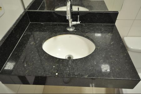 Apartamento para alugar com 47m², 2 quartos e sem vagaBanheiro