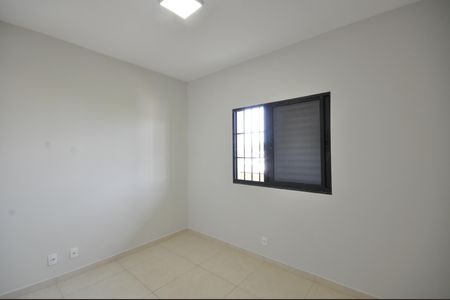 Quarto 1 de apartamento para alugar com 2 quartos, 47m² em Parque Edu Chaves, São Paulo