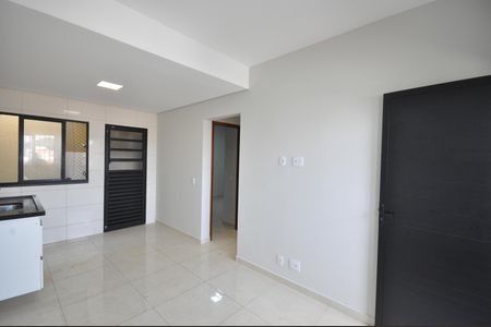 Sala de apartamento para alugar com 2 quartos, 47m² em Parque Edu Chaves, São Paulo