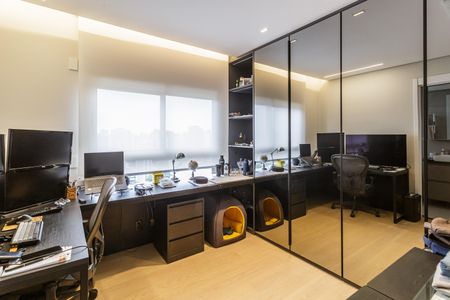 Apartamento à venda com 149m², 3 quartos e 2 vagasSuíte 1