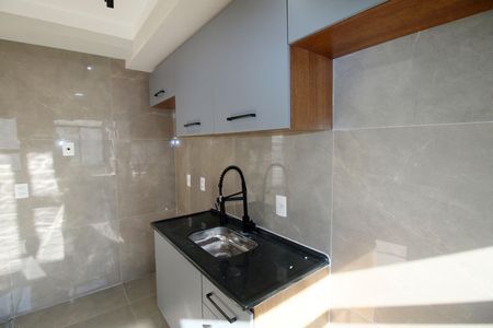 Cozinha de apartamento à venda com 2 quartos, 48m² em Vaz Lobo, Rio de Janeiro