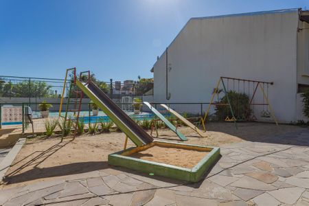 Casa de condomínio à venda com 181m², 4 quartos e 2 vagasÁrea comum - Playground