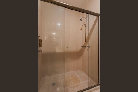 Casa de condomínio à venda com 181m², 4 quartos e 2 vagasBanheiro