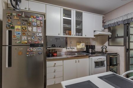 Casa de condomínio à venda com 181m², 4 quartos e 2 vagasCozinha