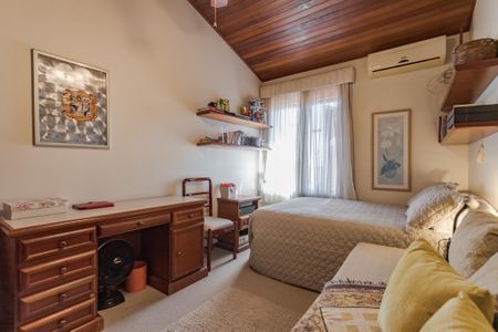 Casa de condomínio à venda com 181m², 4 quartos e 2 vagasQuarto 2