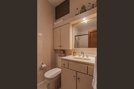 Casa de condomínio à venda com 181m², 4 quartos e 2 vagasBanheiro