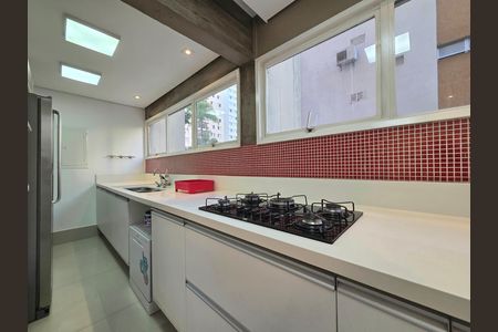 Apartamento à venda com 121m², 2 quartos e 1 vaga Apartamento à venda com 121m², 2 quartos e 1 vagaCozinha