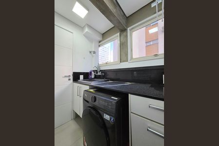 Área de Serviço de apartamento à venda com 2 quartos, 121m² em Itaim Bibi, São Paulo