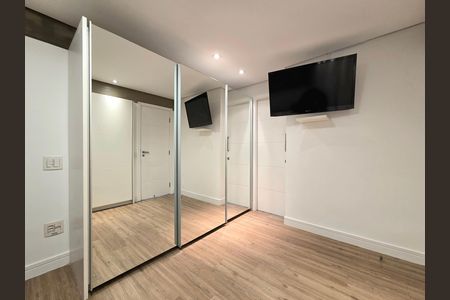 Apartamento à venda com 121m², 2 quartos e 1 vaga Apartamento à venda com 121m², 2 quartos e 1 vagaSuíte