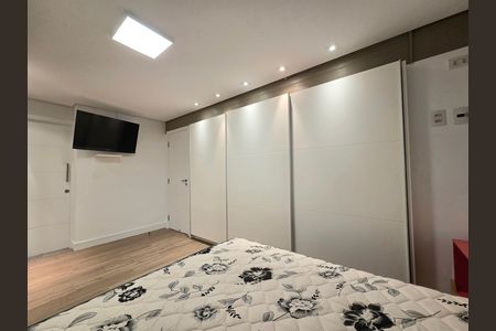 Apartamento à venda com 121m², 2 quartos e 1 vaga Apartamento à venda com 121m², 2 quartos e 1 vagaSuíte