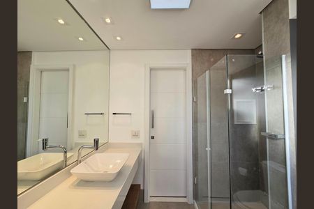 Apartamento à venda com 121m², 2 quartos e 1 vaga Apartamento à venda com 121m², 2 quartos e 1 vagaBanheiro Social