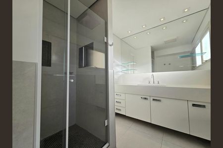 Apartamento à venda com 121m², 2 quartos e 1 vaga Apartamento à venda com 121m², 2 quartos e 1 vagaBanheiro da Suíte