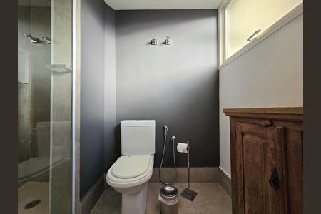 Apartamento à venda com 121m², 2 quartos e 1 vaga Apartamento à venda com 121m², 2 quartos e 1 vagaBanheiro Social