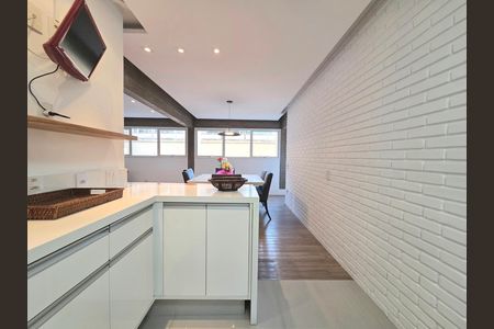 Apartamento à venda com 121m², 2 quartos e 1 vaga Apartamento à venda com 121m², 2 quartos e 1 vagaCozinha