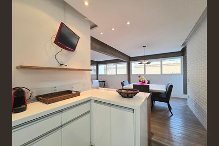 Apartamento à venda com 121m², 2 quartos e 1 vaga Apartamento à venda com 121m², 2 quartos e 1 vagaCozinha