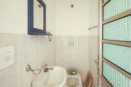 Casa para alugar com 125m², 5 quartos e 2 vagasBanheiro de serviço