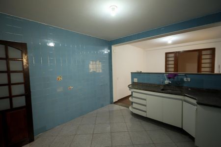Casa para alugar com 125m², 5 quartos e 2 vagasCozinha