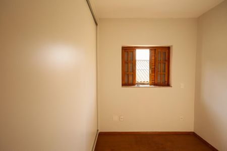 Casa para alugar com 125m², 5 quartos e 2 vagasQuarto 3