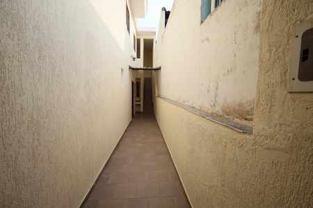 Casa para alugar com 125m², 5 quartos e 2 vagasQuintal - Corredor 