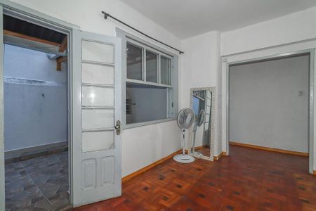 Sala de apartamento para alugar com 3 quartos, 90m² em Floresta, Porto Alegre