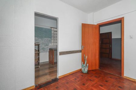 Sala de apartamento para alugar com 3 quartos, 90m² em Floresta, Porto Alegre