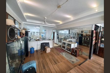 Sala de apartamento para alugar com 1 quarto, 101m² em Itararé, Santos